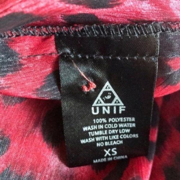 COPY – SALE UNIF The Shoulder Peek Button Up Leop… - Picture 6 of 8